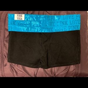 BNWT VS Pink short yogas